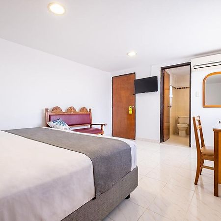 Ayenda 1502 Principe Hotel บูการามังกา ภายนอก รูปภาพ