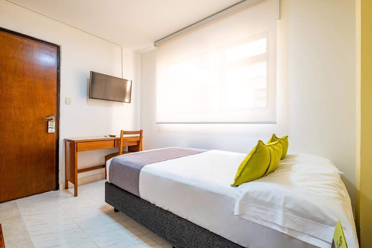 Ayenda 1502 Principe Hotel บูการามังกา ภายนอก รูปภาพ